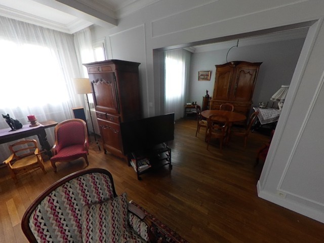 Miniature de Maison Familiale 133 M², Jardin Sans Vis à Vis, Double Garage, Centre Ville à Pied